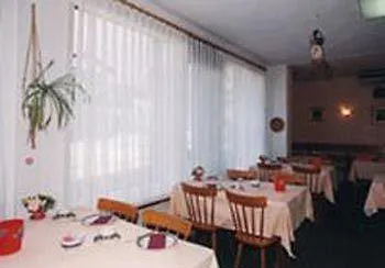 ホテル Casa Annita ロカルノ